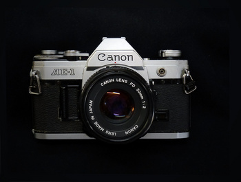 canonAE-1--.jpg