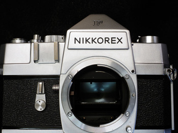nikkorexF-3.jpg